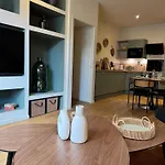 Break Chic Cosy Wifi Hyper Centre * קאין